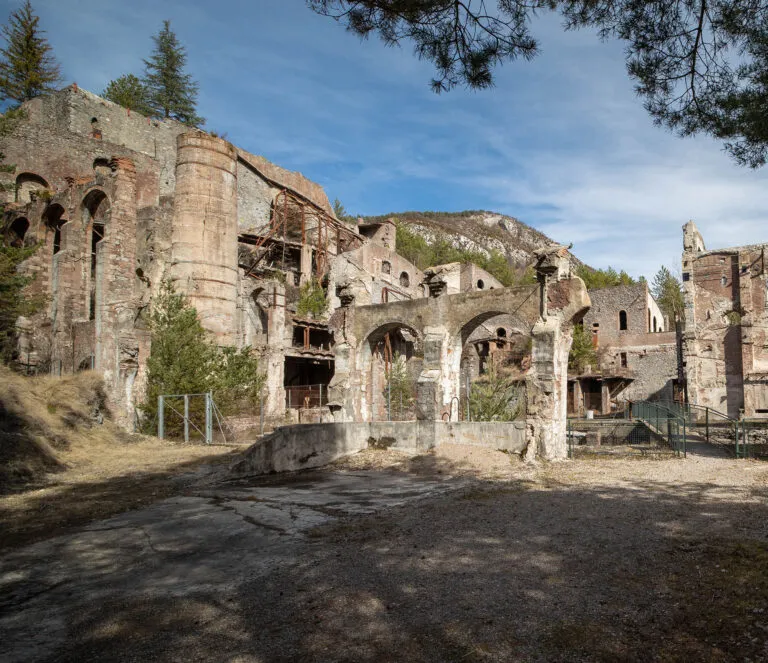 Museu del Ciment de Castellar de n’Hug